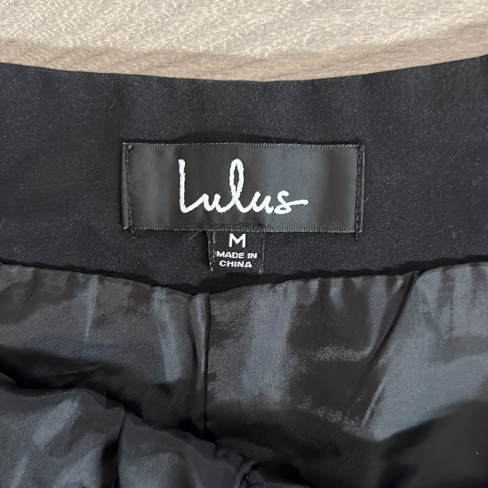 Lulu’s Shorts - Picture 5 of 6